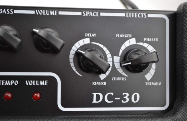 joyo-dc-30-30w-digital-amplifier-8-amp-sim-effects-eq-modulation-delay-and-reverb-joyo-a552